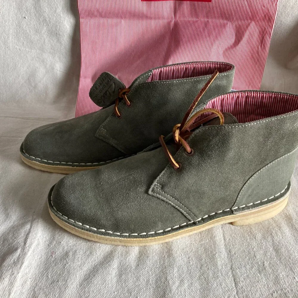 Clark's original gray desert boots by Herschel Size men's  9M never worn - Picture 2 of 11